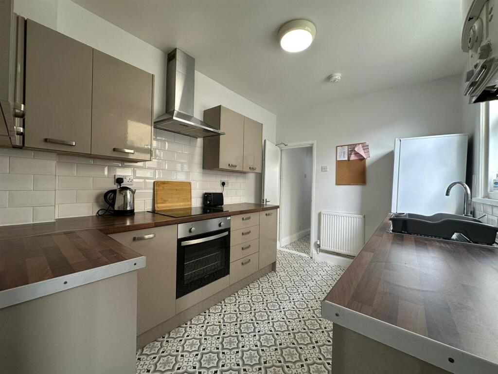 kitchen3.jpg