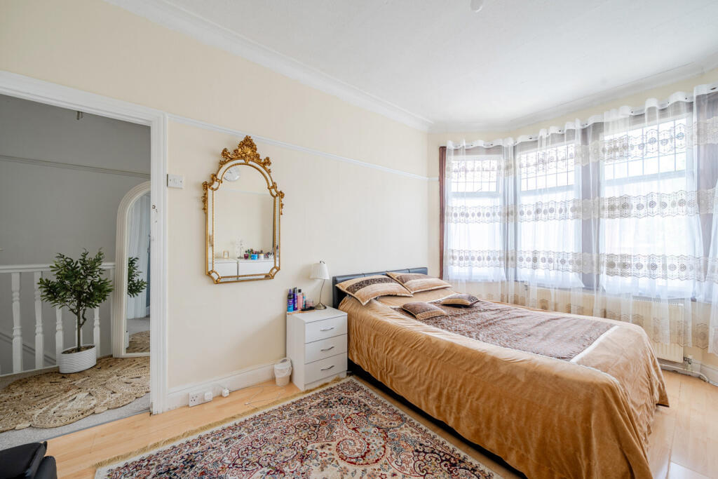 1317136-26-686695...