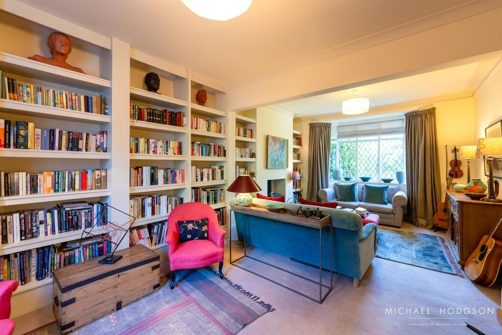 21, Laburnum Grove-34.jpg