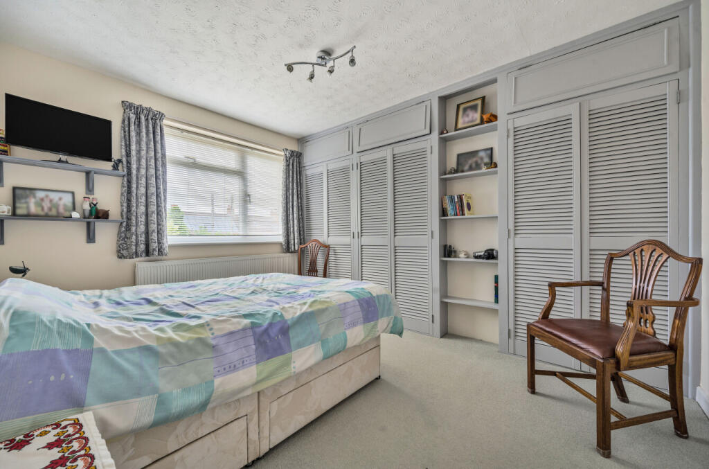 1290011-29-6825b4...