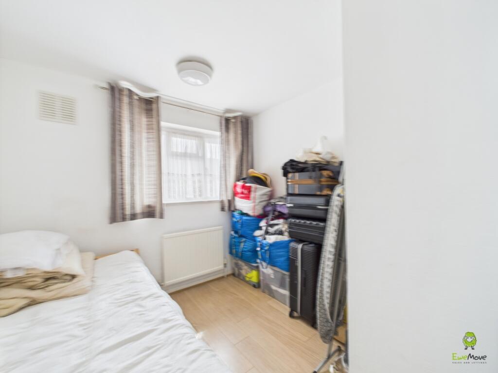 Presented by Nicoleta at EweMove Bexleyheath and D