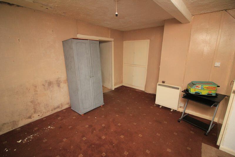 Dining area - unit 1
