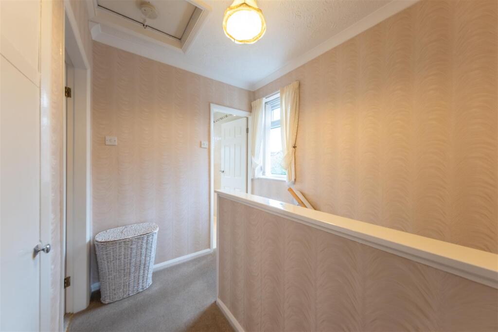 61 Blackcroft Avenue-020.jpg