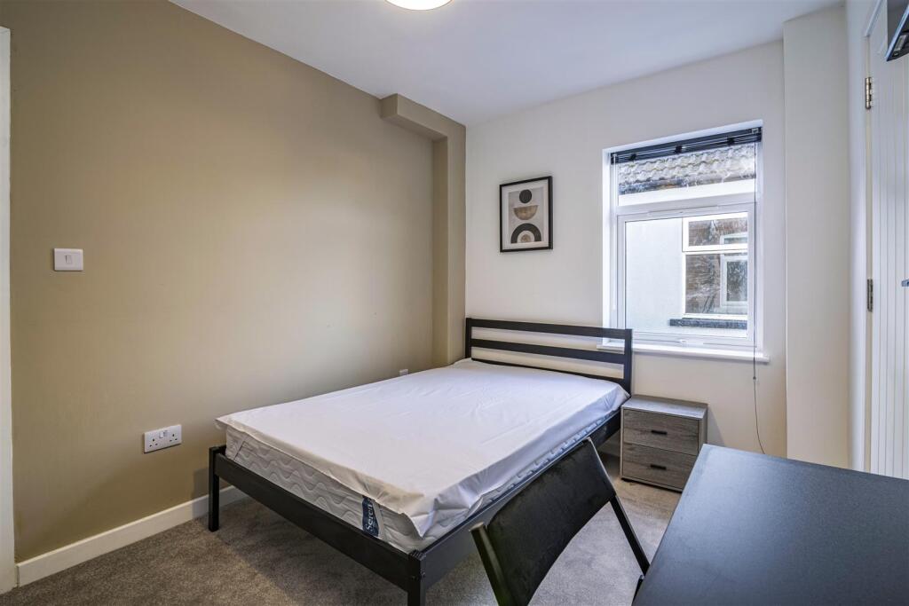 60RedcliffeRoad 5 of 24.jpg