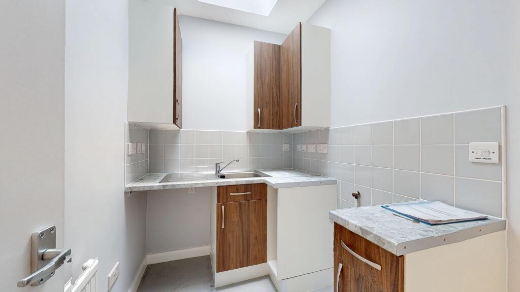 61D Chesterton Road, Ladbroke Grove, London, W10 6ES