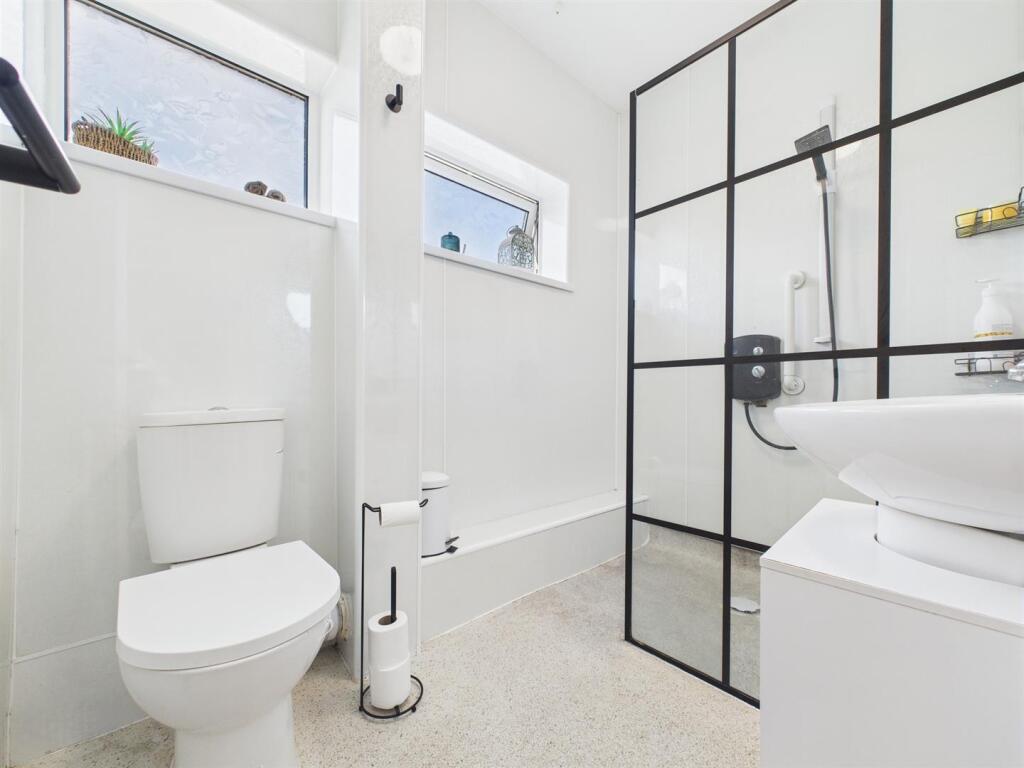 Bath 1.jpg