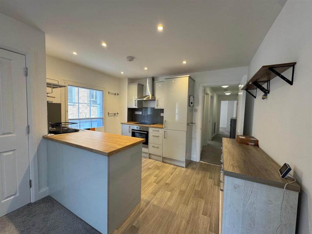 Kitchen.jpg