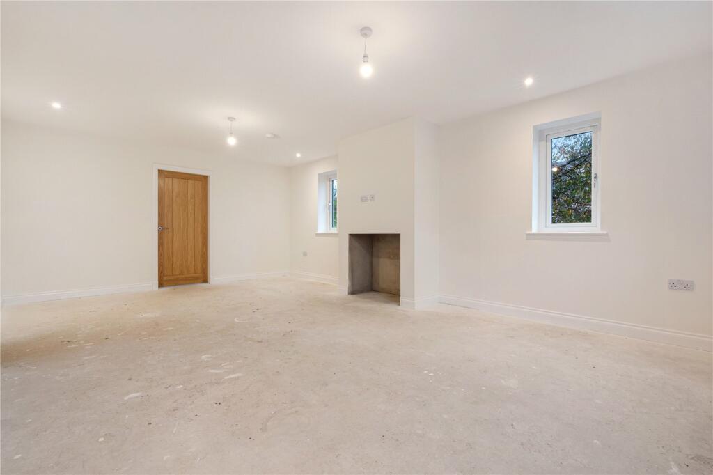 Plot 5 - Living Area