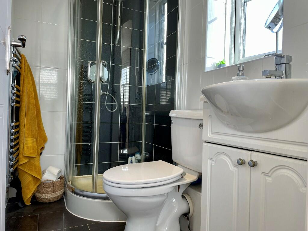 Ensuite Shower