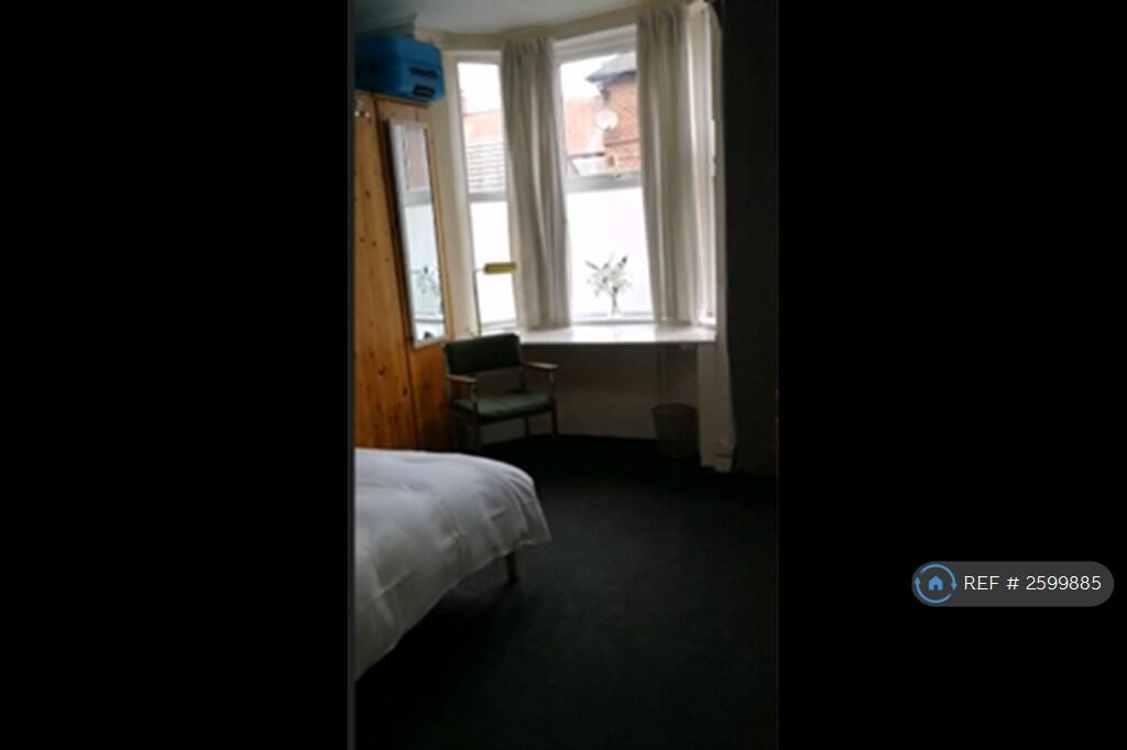 Ground Floor Double Bedroom 