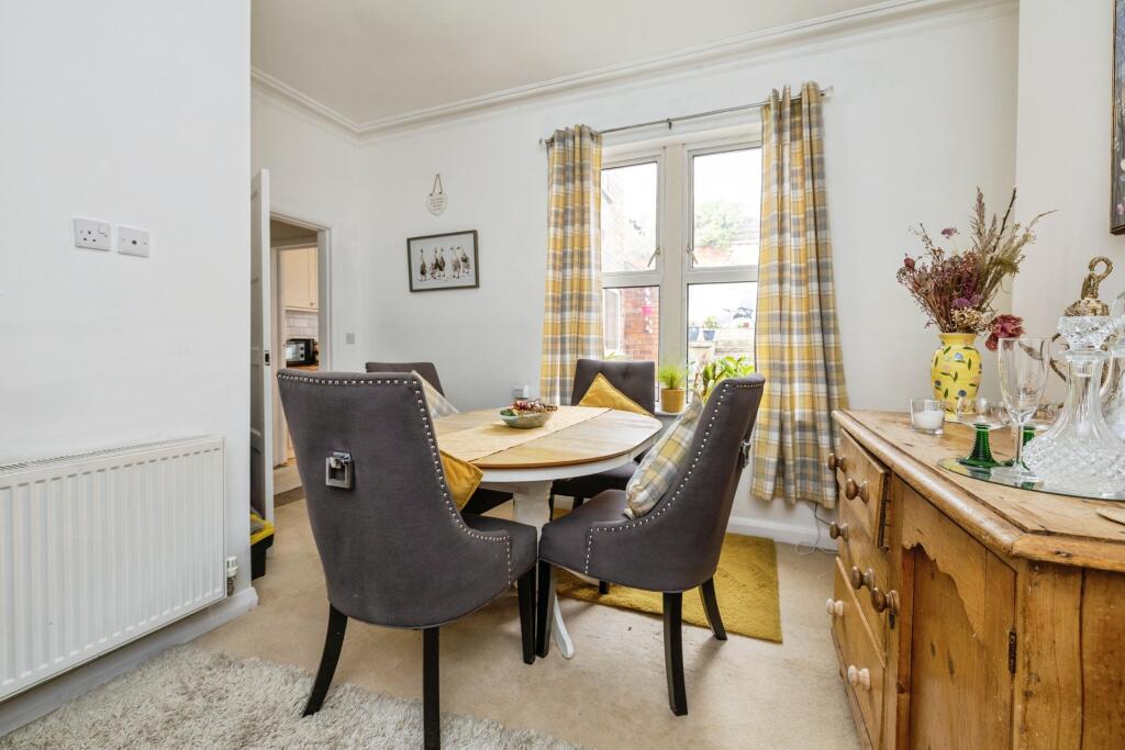 Dining Room/Bedroom