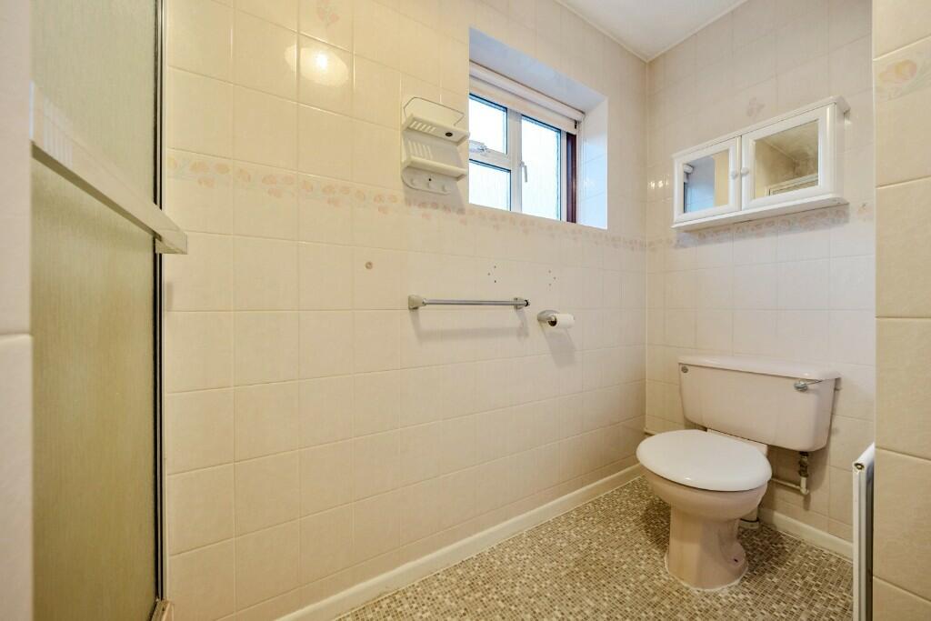 GF Shower Room