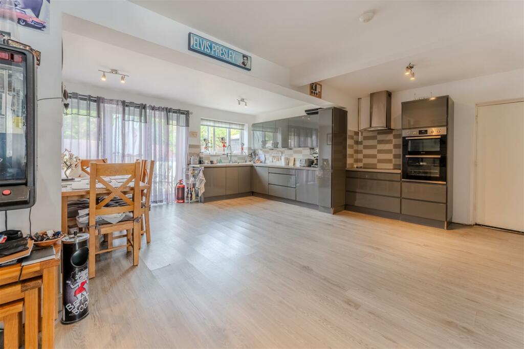Kitchen/Dining/Family Room