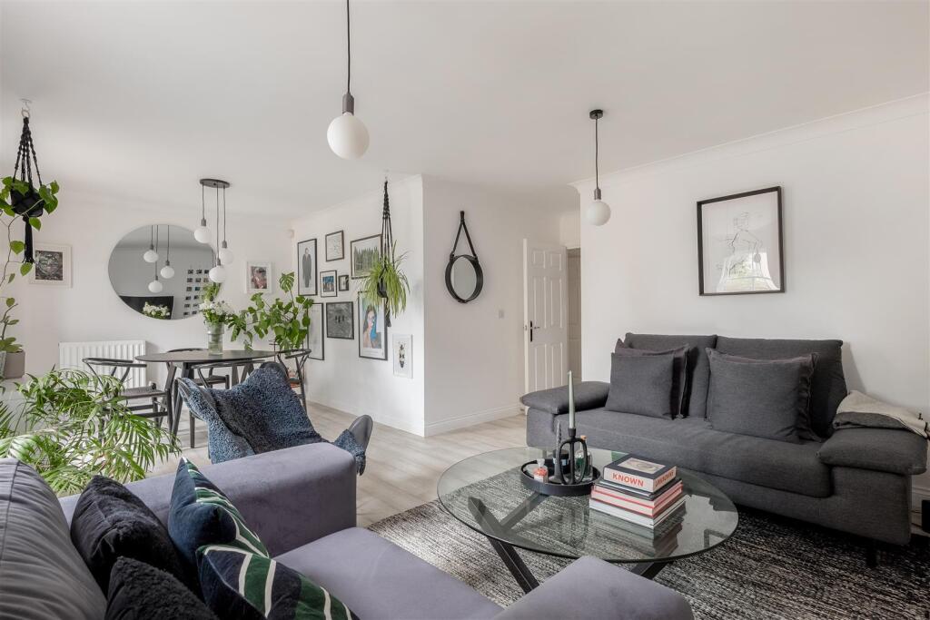 2 Kingham House 1827-4.jpg