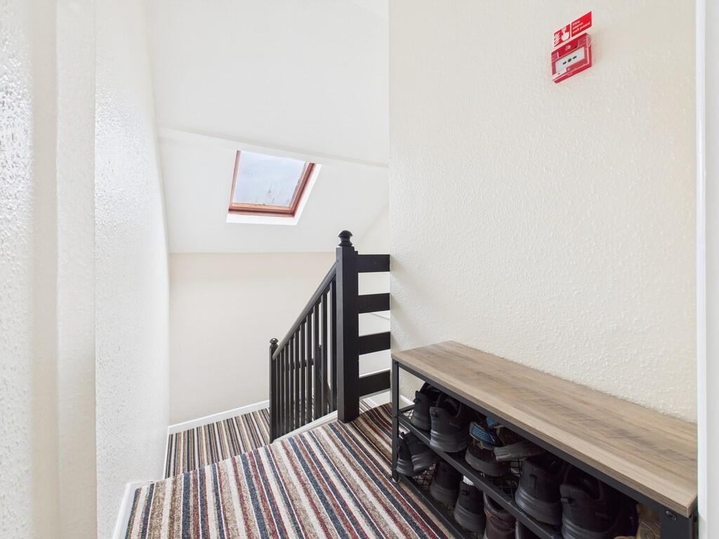 CAM03974G0-PR0113...