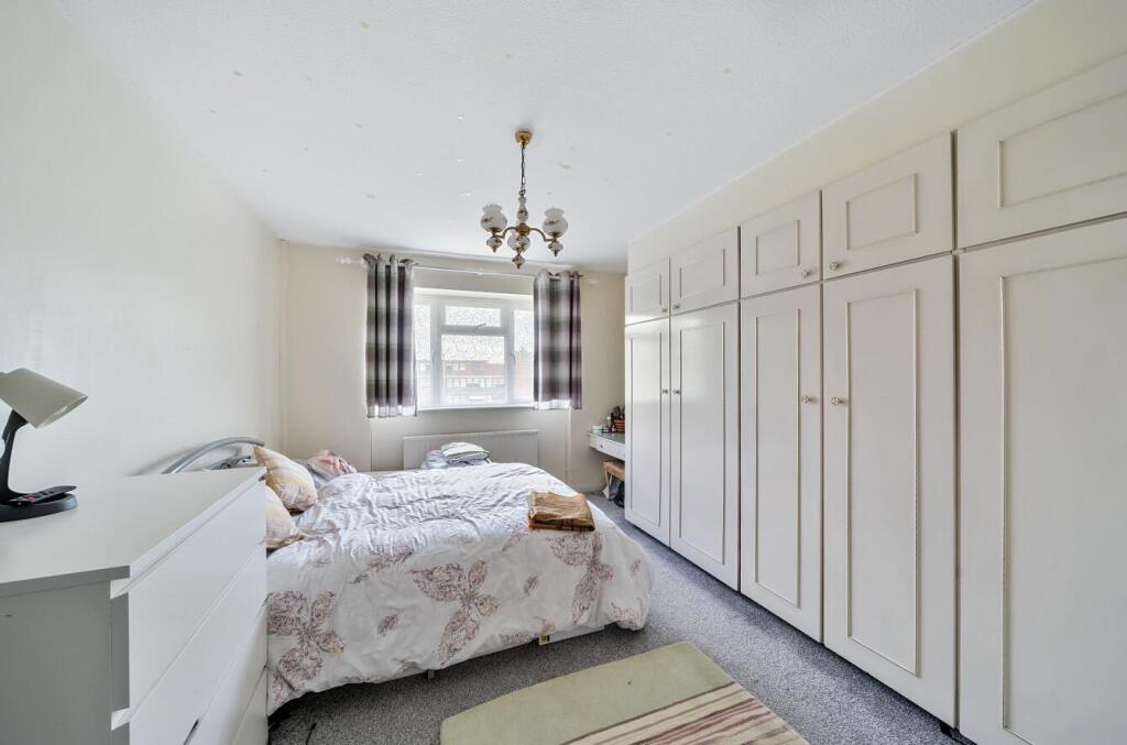 Davidson Frost-Wellings, DFW, Watling Court, Stanm