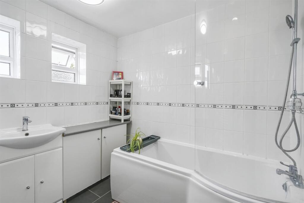 Bathroom.jpeg
