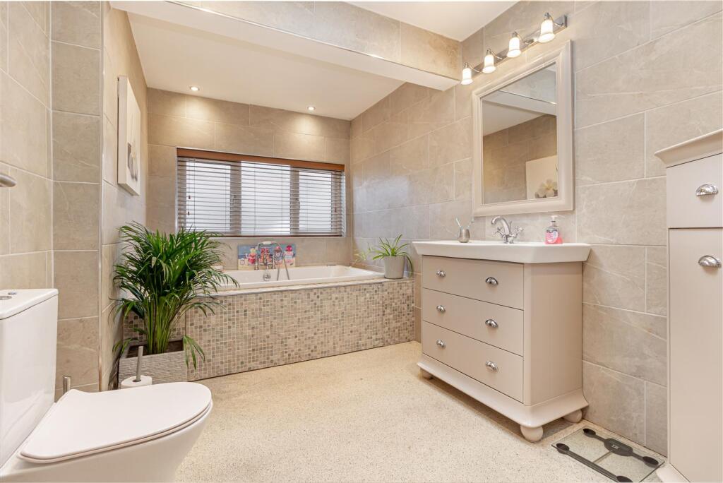 Bathroom-1.jpg