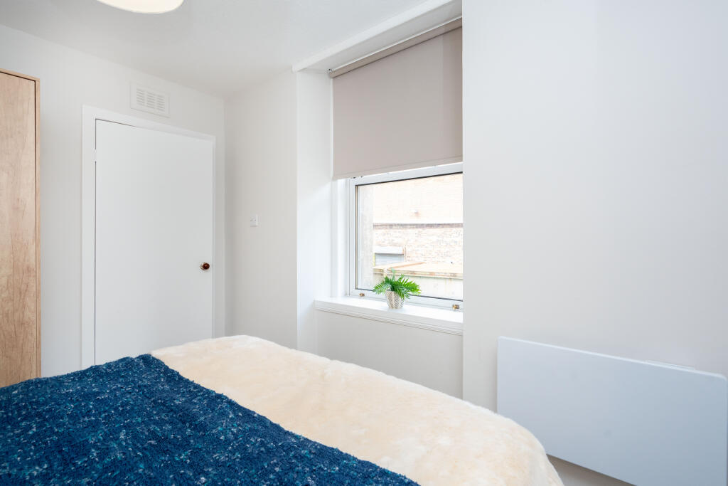 21 (7) Forebank Road, Dundee