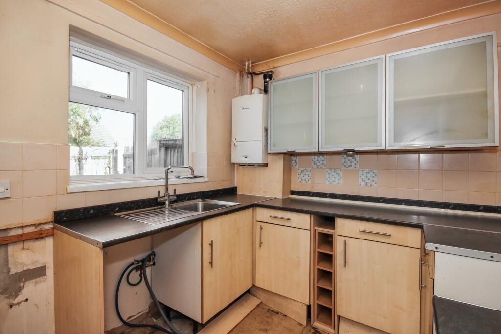10 Beaumaris Road, Sawtry, Huntingdon, Cambridgeshire PE28 5SF