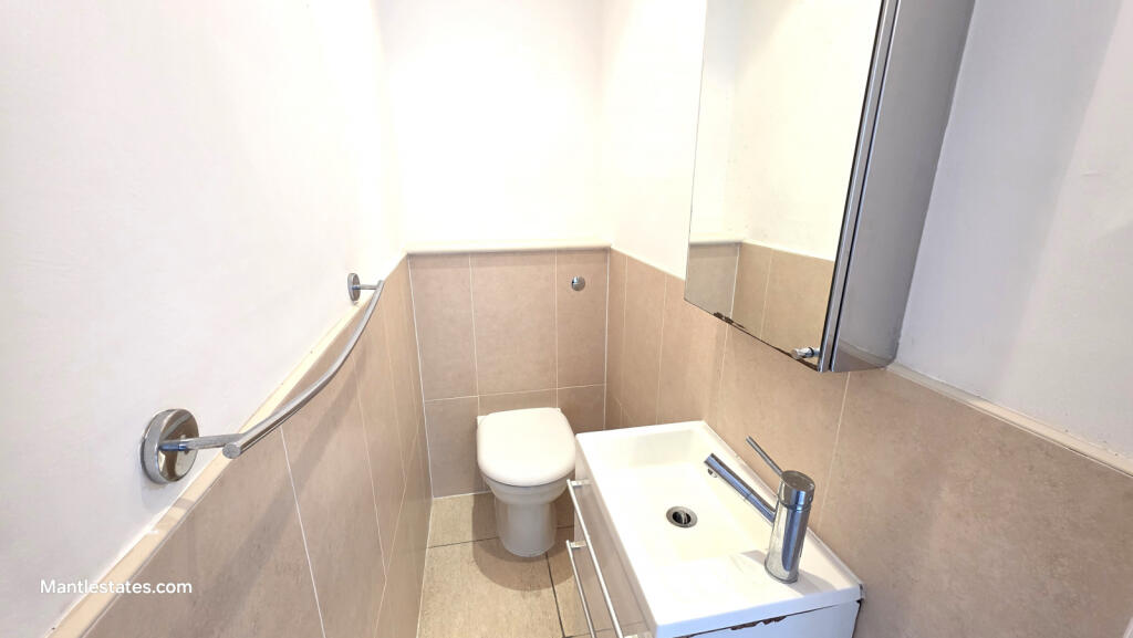 EN-SUITE WC