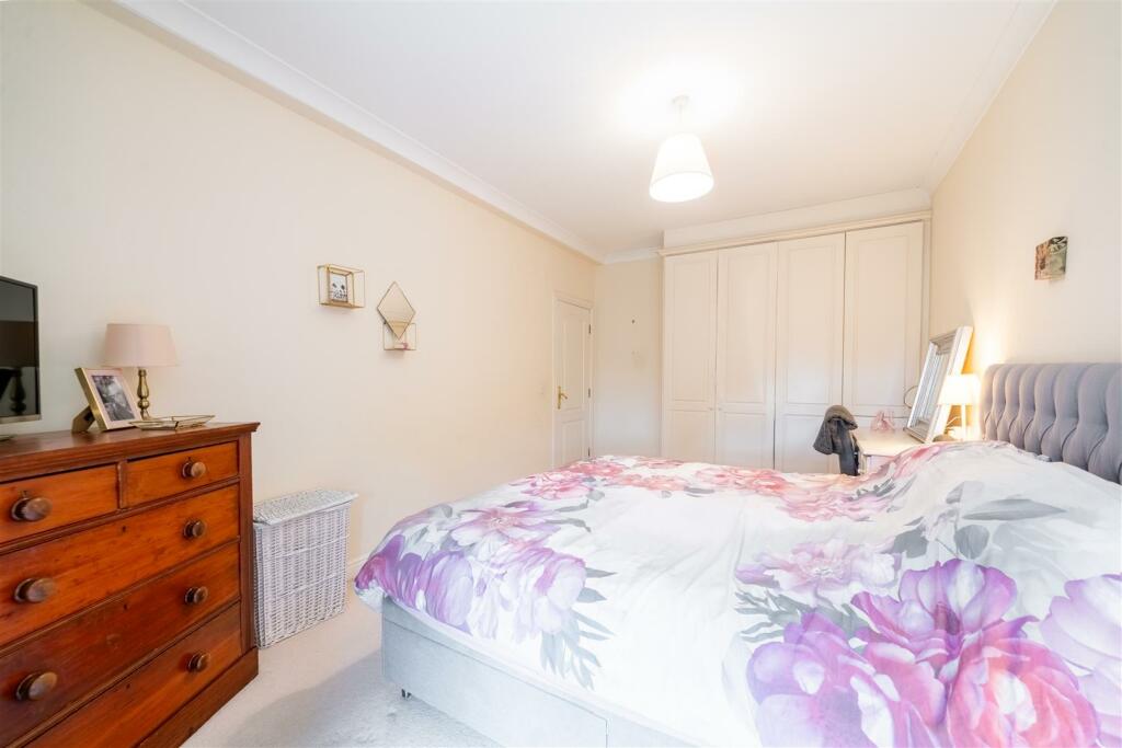 Bedroom 3-3.jpg