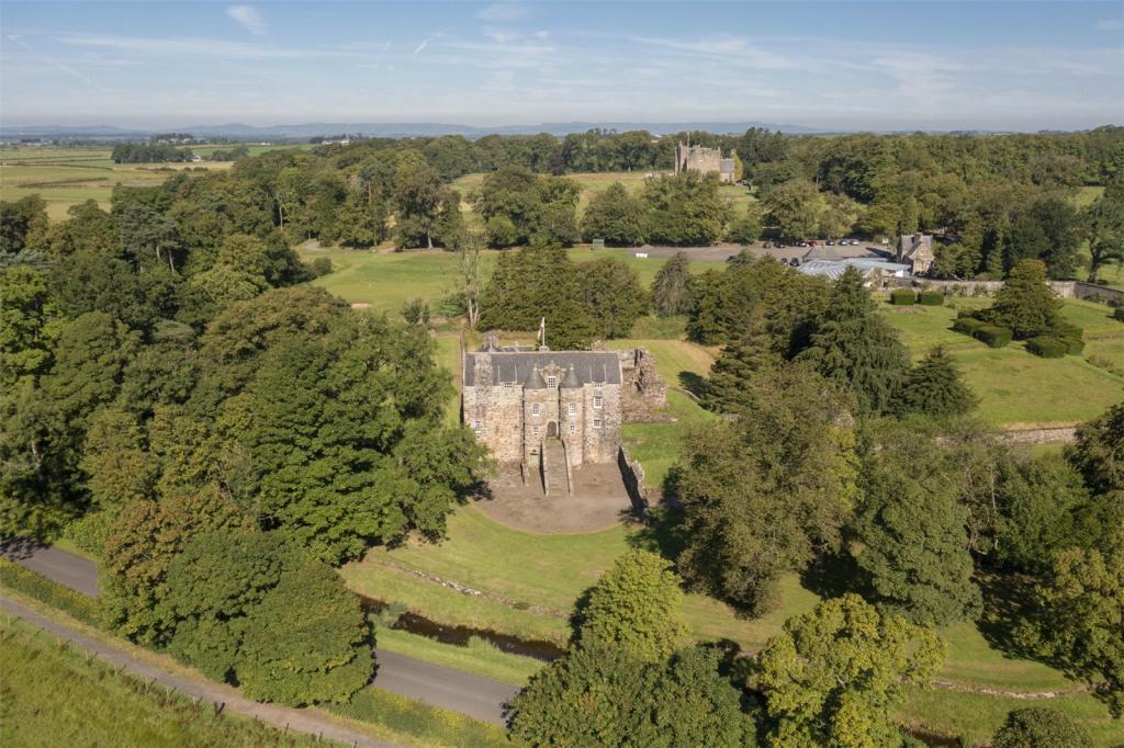 Rowallan Castle