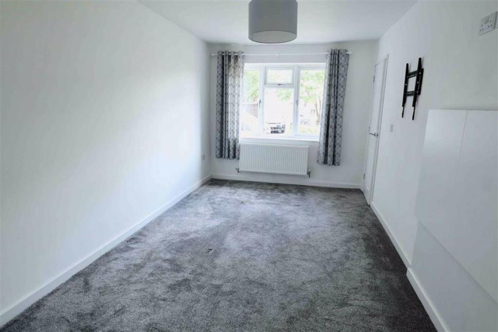Bedroom 4/Family Room