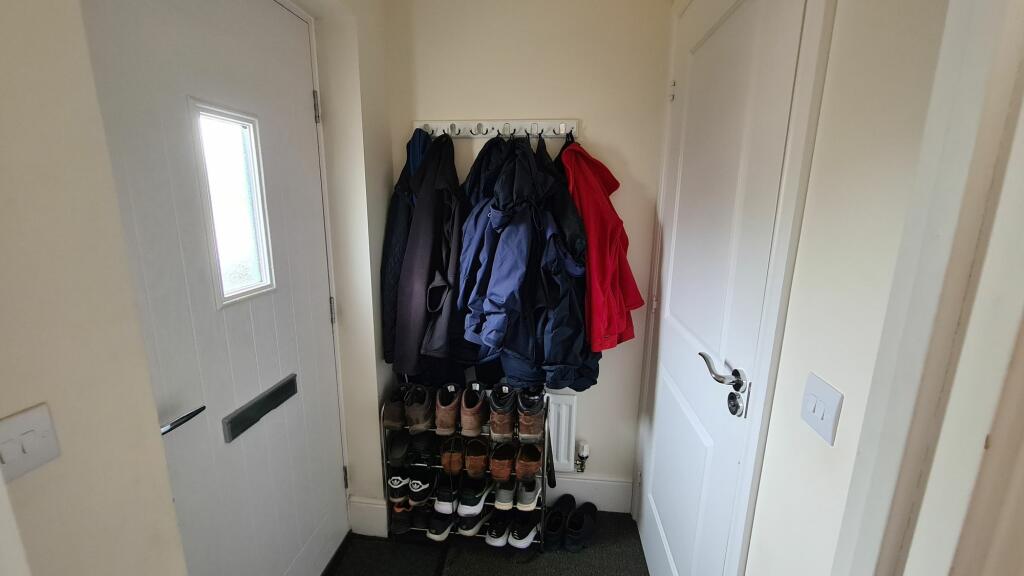 ENTRANCE PORCH