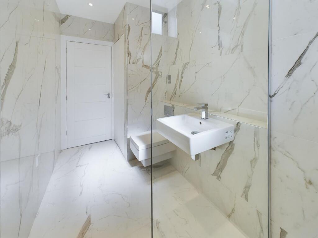 Shower Room Reverse