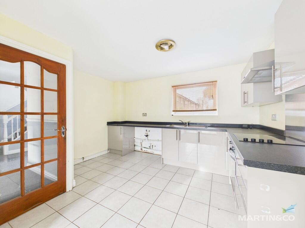 CAM03111G0-PR0418...