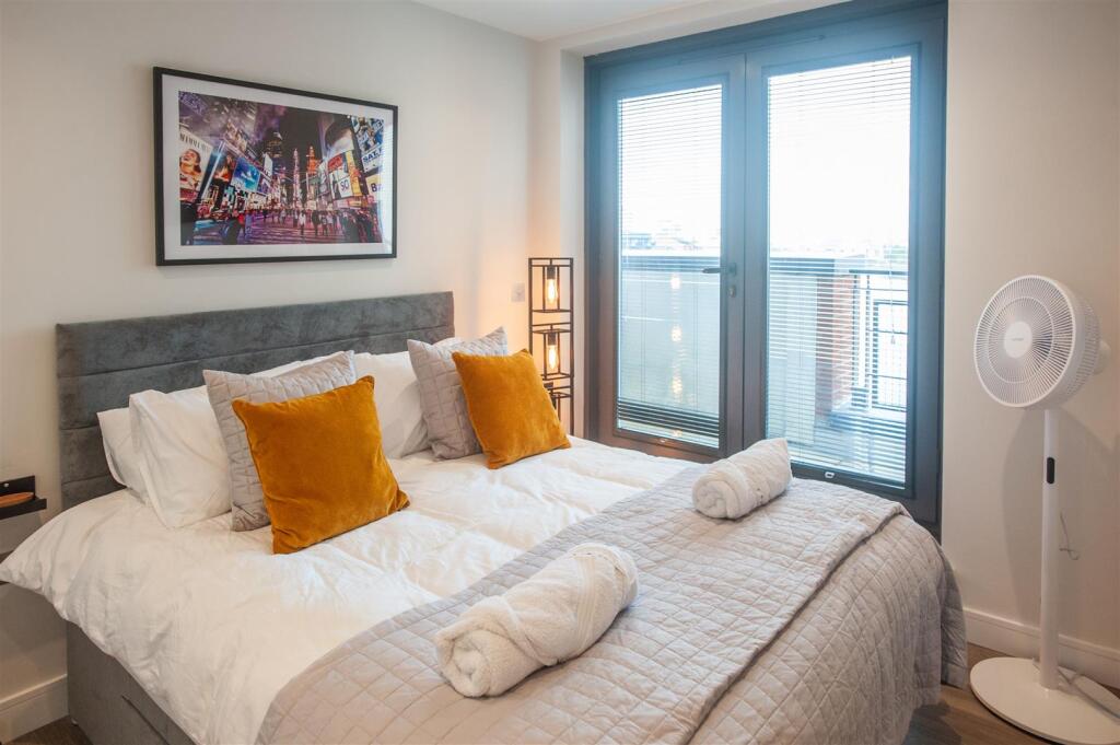 bedroom 4.jpeg