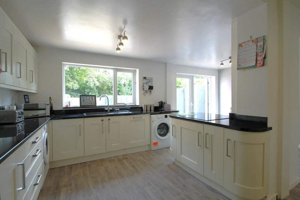 Living/Kitchen