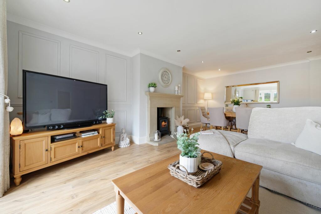 Lounge / Dining Room