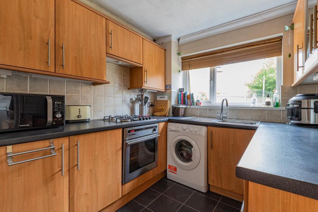 Glendale Avenue 30-7.jpg