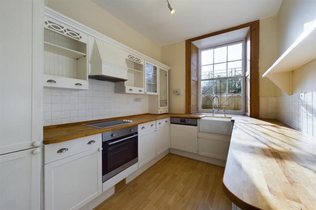 18 Lansdown Place, Cheltenham GL50 2HX | Leasehold