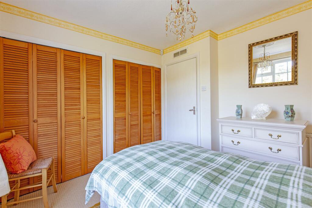 Bedroom 3-2.jpg