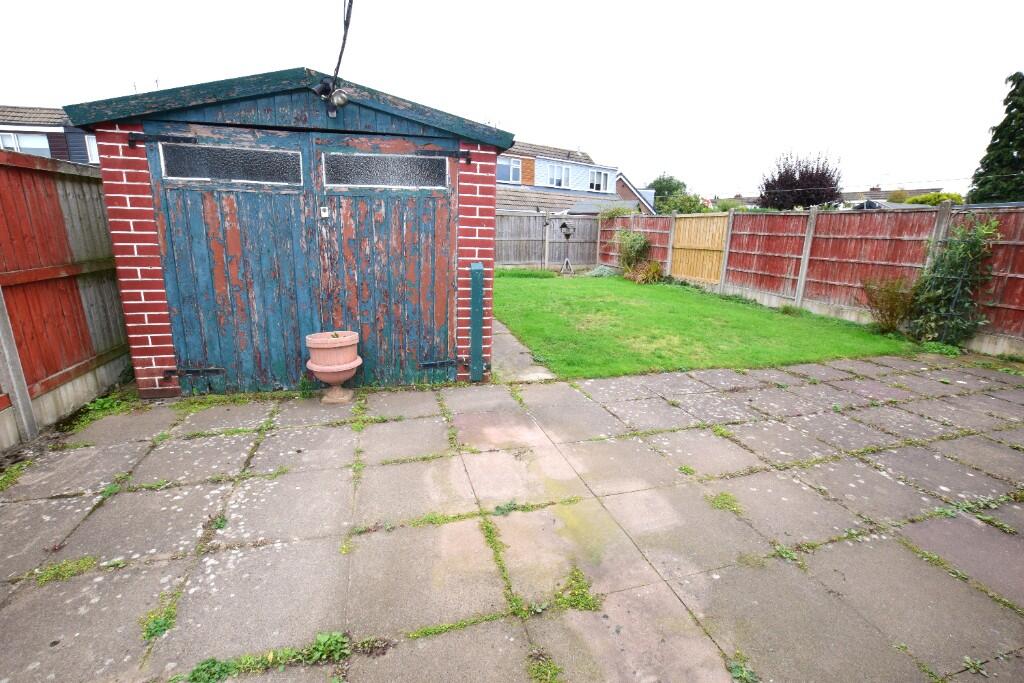 garage and garden