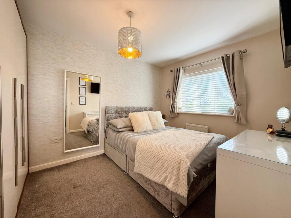 BED 2.jpg