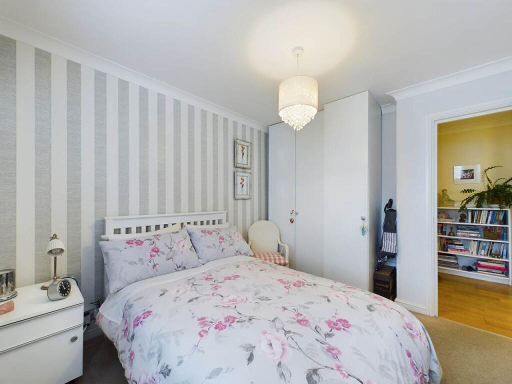 Bedroom (2)