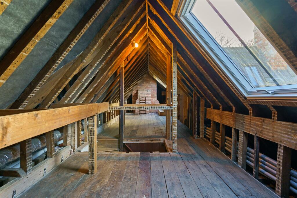 The Old Vicarage 312451- (18).jpg
