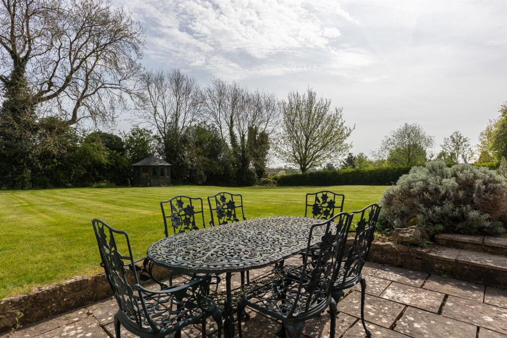 Terrace &amp; Garden