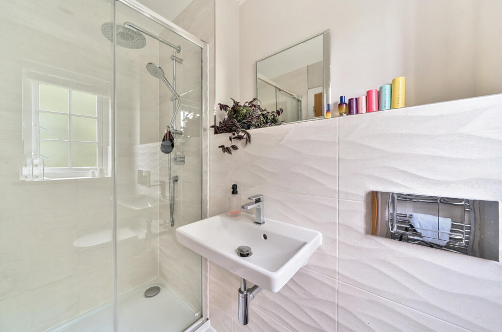 1325604-22-687779...