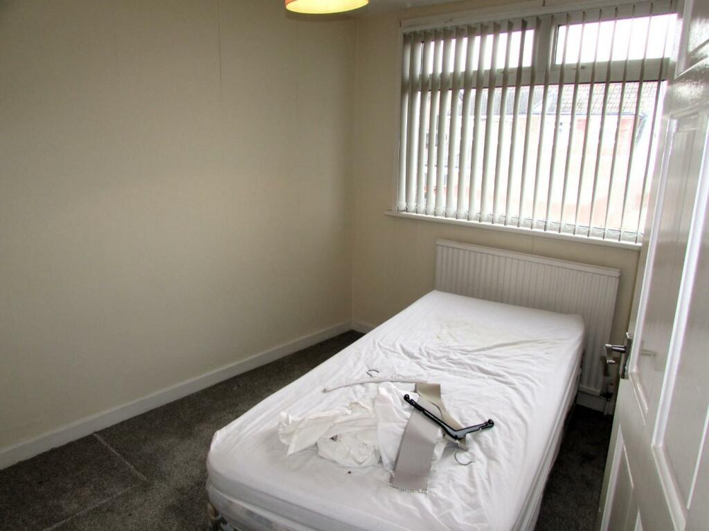 DawlishAve22bed2.JPG