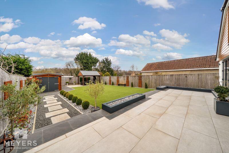 Stunning Low Maintenance Garden