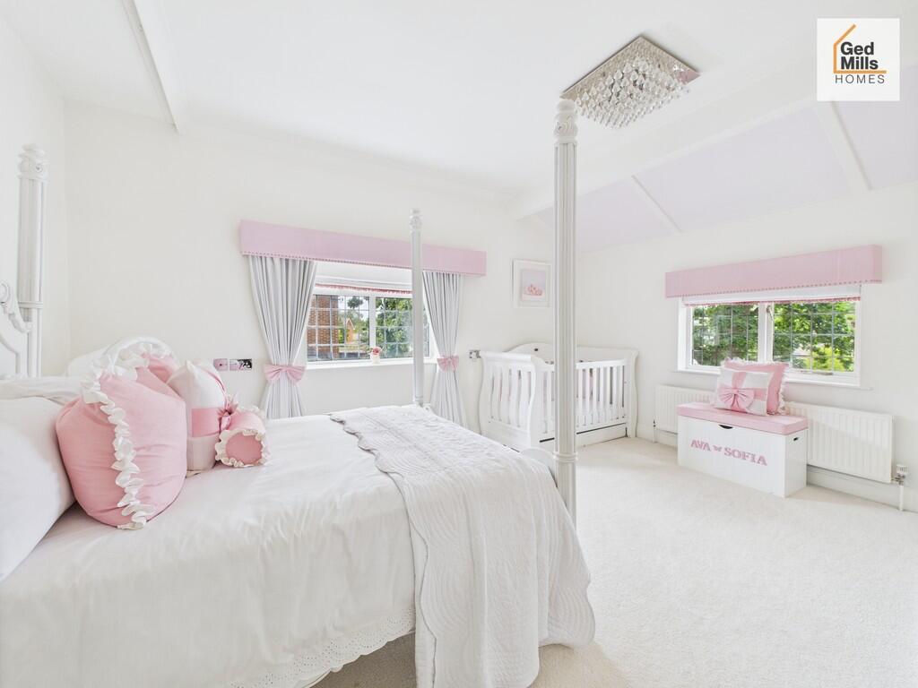 CAM04261G0-PR0080...