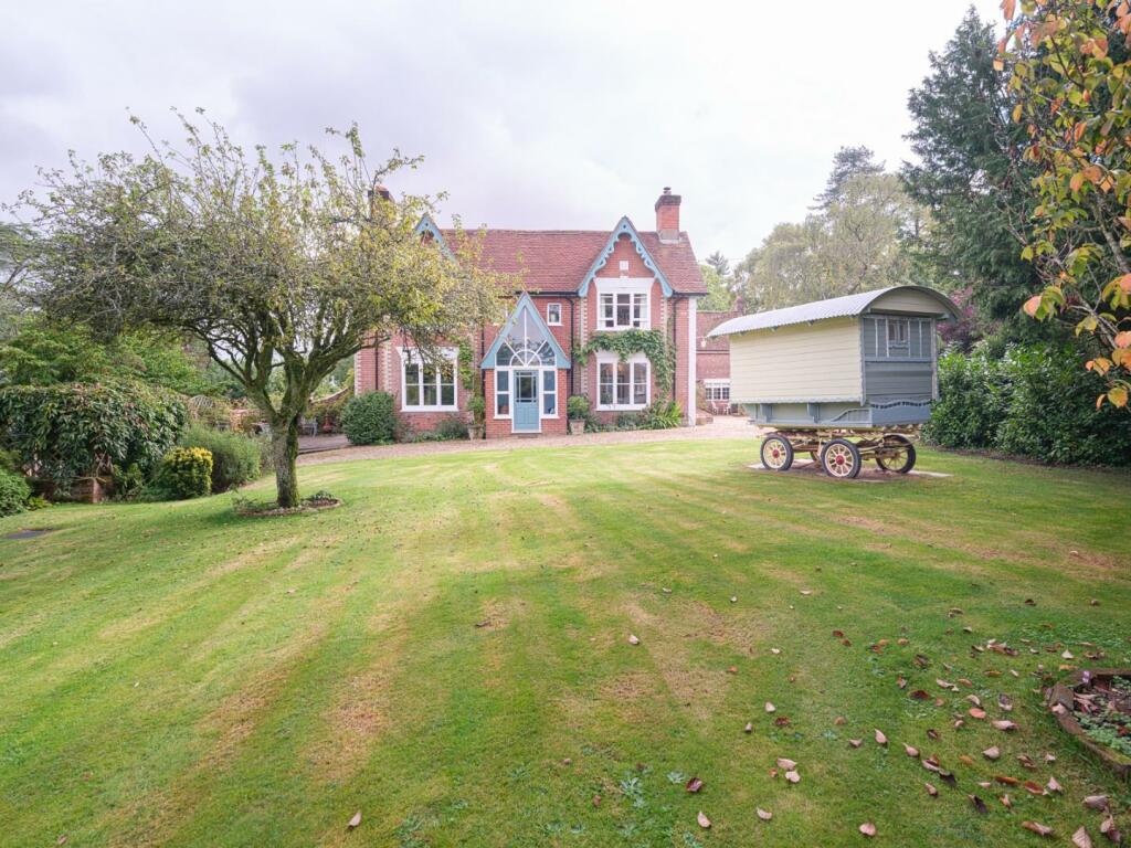 Redlynch Lodge-28.jpg