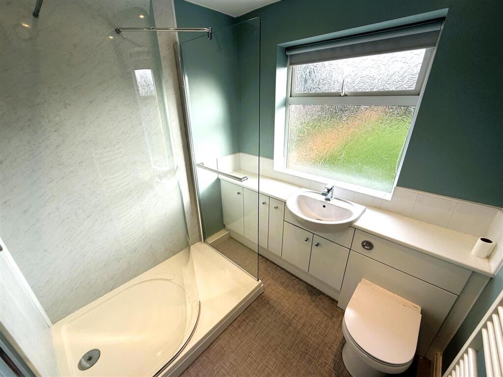 new bathroom.jpg