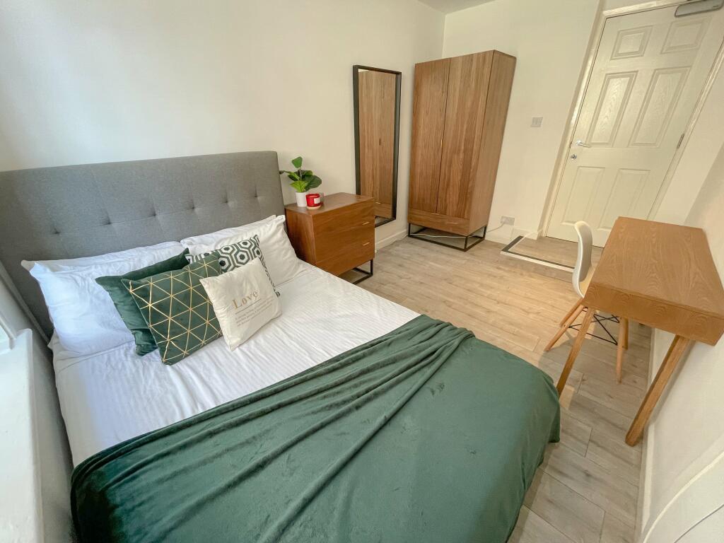 Flat 1, 26 Colquitt 
