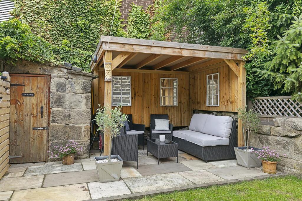 Covered Sitting Area